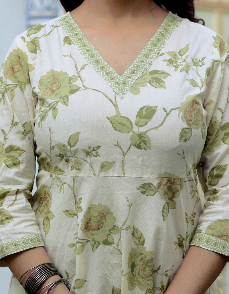 Miravan Floral Print Green Anarkali Kurta & Palazzo Set for Women - Image 2